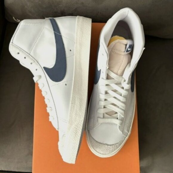 Nike Women's Blazer Mid '77 White/Diffused Blue-Sail, 6.5 - Picture 1 of 6